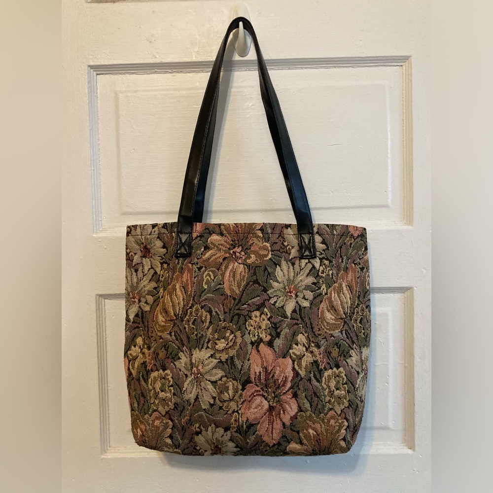 Vintage Floral Tapestry Tote - Picture 3 of 14